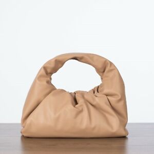 BOTTEGA VENETA 2800$ The Shoulder Pouch Bag In Cipria Nude Calf Leather