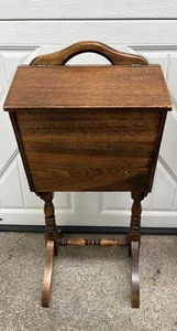 Cassettiera vintage anni 70 in piedi cucito maglia armadio portatile doppio coperchio - Foto 1 di 13