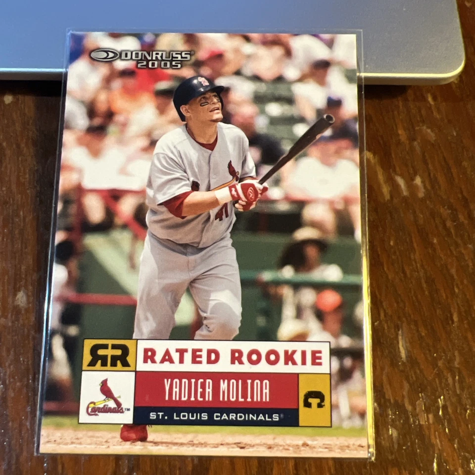 Yadier Molina 2005 Donruss Rated Rookie #54 Cardinals Future HOF QUASE PERFEITO-PERFEITO - Imagem 1 de 4