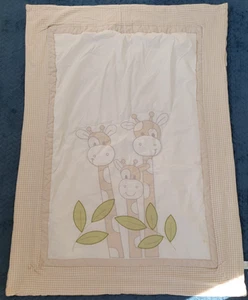 Snuggle Baby Cot Quilt Giraffe Family giraffes 4tog beige gingham 12mths+ marks - Picture 1 of 7