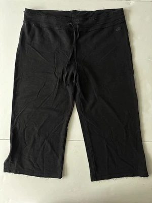 ALO Yoga Capri Sweatpants Women Black Drawstring French Terry Lightweight Comfy  - Image 1 of 4