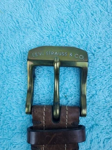 Levi Strauss Genuine Leather Belt Men's Size 40/100 Brown Lg Buckle 11LO0295. - Picture 1 of 15