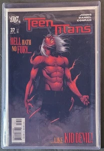 Teen Titans #37 ~ 1st appearance Miss Martian - Picture 1 of 1