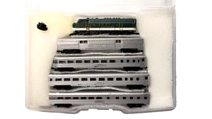 Z Marklin 81835 F7 Southern Loco + CC (Tested)+ 4 car passenger set #3 - Picture 1 of 12