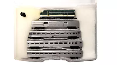 Z Marklin 81835 F7 Southern Loco + CC (Tested)+ 4 car passenger set #3 - Image 1 of 4