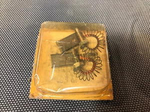 Jeu de balais alternateur Bosch 2127014004 pour automobile Mercedes années 1980 - Picture 1 of 3