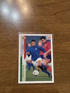 1994 Upper Deck #153 Roberto Baggio Italy World Cup Soccer Card
