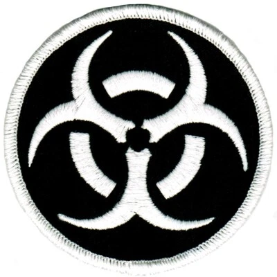 SÍMBOLO DE RIESGO BIOLÓGICO PARCHE BORDADO PLANCHADO BLANCO NEGRO aplique SIGNO DE ADVERTENCIA nuevo Foto 1 de 4