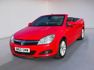 VAUXHALL ASTRA 1.8 VVT Design 2dr Auto - Picture 1 of 15