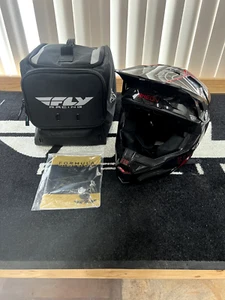 Fly Racing Formula Carbon Helmet - Tracer Red/Black - Medium *Pre-Owned* - Picture 1 of 14