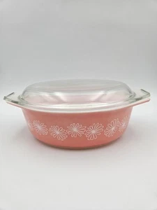 Pyrex 043 Pink Daisy 1 1/2 Quart Casserole Dish with 943C Lid - Picture 1 of 23
