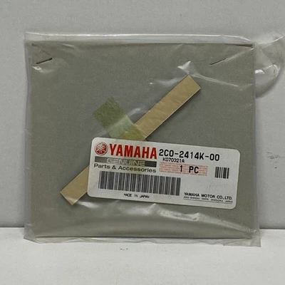 Amortiguador de cubierta lateral NOS Yamaha YZF-R6 R6 2C0-28455-00-00 Foto 1 de 4