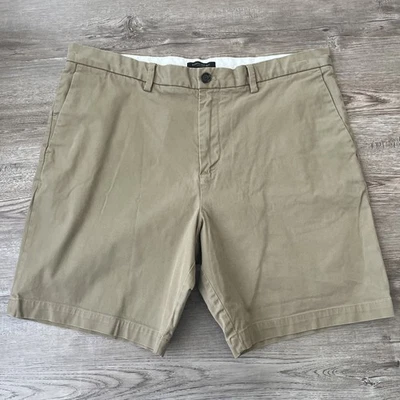 Banana Republic Aiden corto bronceado 9 pulgadas entrepierna para hombre 38 Foto 1 de 4