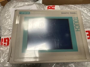 SIEMENS 6AV6642-0AA11-0AX1 / 6AV66420AA110AX1 REFb17 - Bild 1 von 3