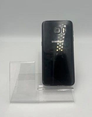 Samsung Galaxy S7 Edge Gold Unlocked 32GB 5.5" Android Smartphone (CRACKED) - Image 1 of 3