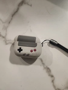 AirPods Pro Case Hülle - Elago - Grau Gameboy Original Style mit Handschlaufe - Bild 1 von 12