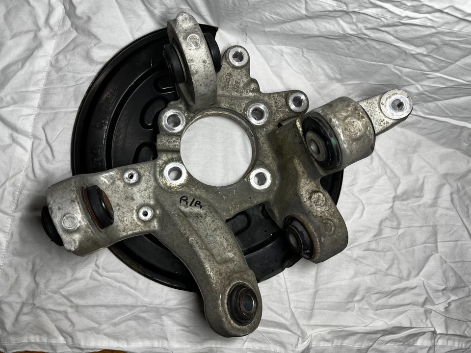 2013-2019 FORD EXPLORER AWD REAR RIGHT PASS SPINDLE KNUCKLE  DB53-5B758-A* - Image 1 of 4