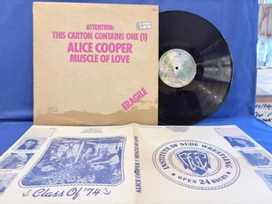 ALICE COOPER MUSCLE LOVE 56018 WEA INSERT. 1974 FRANKREICH LP EXC - Bild 1 von 3