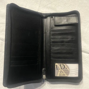 Portafoglio Passaporto Pelle Nero Andrew Philips Full Zip Intorno Porta Biglietti Carte - Foto 1 di 24