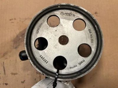 Bomba/motor de dirección asistida AUDI A4 2005 2006 2007 2008 2009 2,0 L Foto 1 de 2