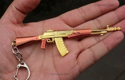 1:12 AK47 AKM GOLD GUN BattleField4 Battleground 3.7inch Key chain in stock - Image 1 of 2