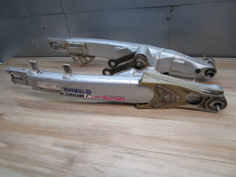 WR 200 YAMAHA * 1992 WR 200R 1992 SWING ARM MINOR CHAIN WEAR STILL USABLE - Image 1 of 1