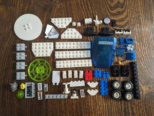 LEGO 6453 Town: Com-Link Cruiser and 6815 Space Exploriens PARTS - Picture 1 of 2