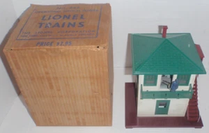 Lionel 445 Operating Switch Tower Post War Accessory with Original Box - Picture 1 of 14