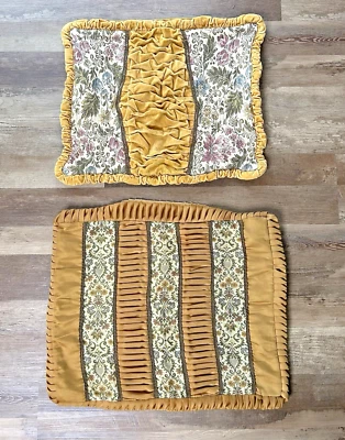2 fundas de almohada vintage doradas con volantes de terciopelo acolchadas florales rectángulo dorado Foto 1 de 4