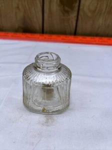 Vintage ~ Ink Well ~ Parker's ~ Clear Glass ~ Marked - Picture 1 of 10