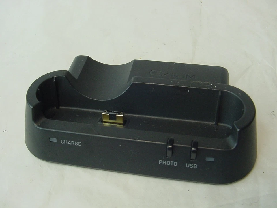 CASIO USB CRADLE CAMERA CHARGER CA-28 - NO POWER CORD INCLUDED - Image 1 of 4