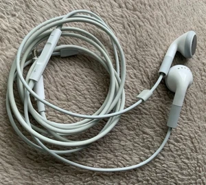 for Apple iPod Shuffle 3rd Generation ref.us1 - Picture 1 of 4