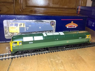 Bachmann 32-801 BR 2 Tone Green Class 47 Diesel Locomotive 1764 - Image 1 of 4