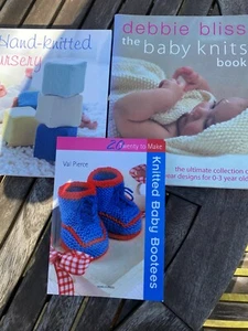 3 Baby Pattern Books Debbie Bliss Baby Knits, Knitted Baby Bootees, Nursery - Bild 1 von 19