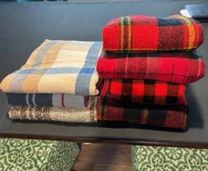 SEVEN Assorted Stadium Blankets - Picture 1 of 8