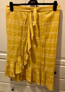 MARKS & SPENCERS SKIRT MIDI ELASTIC WAIST SIZE 14 FIT UP TO 18 HOLIDAYS/SUMMER - Picture 1 of 2