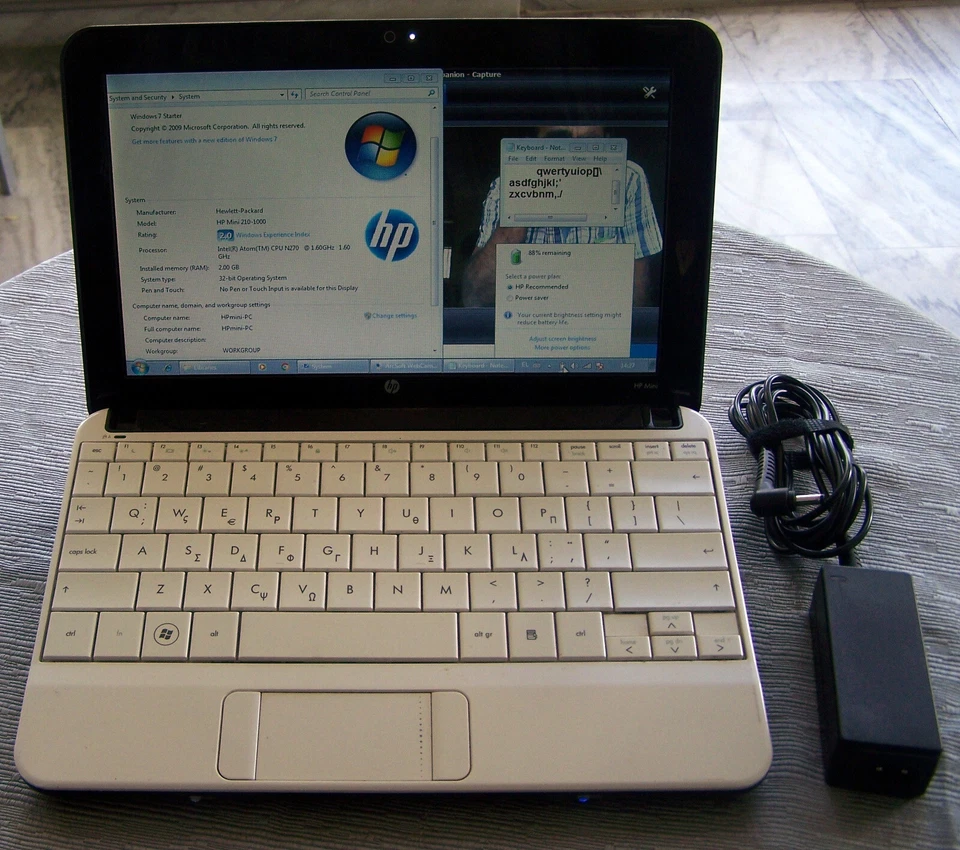 Netbook HP Mini 110-1150ev, 10.1" GOOD CONDITION Win7 ( eee vaio 1005 1025) - Image 1 of 4