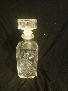 Vintage Glass Decanter for Whiskey, Liquor & Wine.etc 48d* - Picture 1 of 6