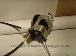 Audi A4 B5 94-01 ESTATE AVANT Central Locking Door Catch lock left Rear - Picture 1 of 1