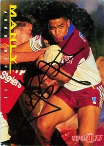 Signed 1996 MANLY SEA EAGLES NRL Premiers Card JOHN HOPOATE - Foto 1 di 2
