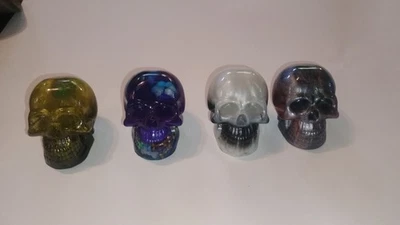 Набор из 4 фигурок черепа ручной работы готический декор коллекционные - Изображение 1 из 4