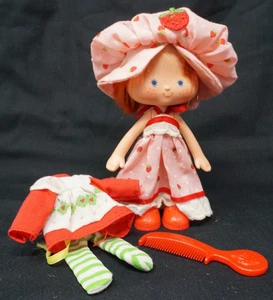 Vintage Strawberry Shortcake 5" Puppe mit Frühling Kleid Kamm 1979 flache Hand - Bild 1 von 9