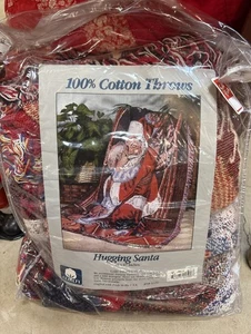 Vintage Christmas Hugging Santa Cotton Throw Woven Blanket Tapestry in Bag - Picture 1 of 1