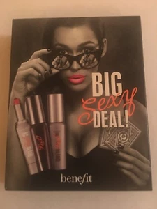 Benefit They're Real "Big Sexy Deal" Mini Set Black Mascara, Red Lip, Tint Primer - Bild 1 von 5