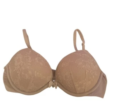 Victoria’s Secret Body By Victoria Push Up  Perfect Coverage Underwire Bra 32D - Image 1 of 4