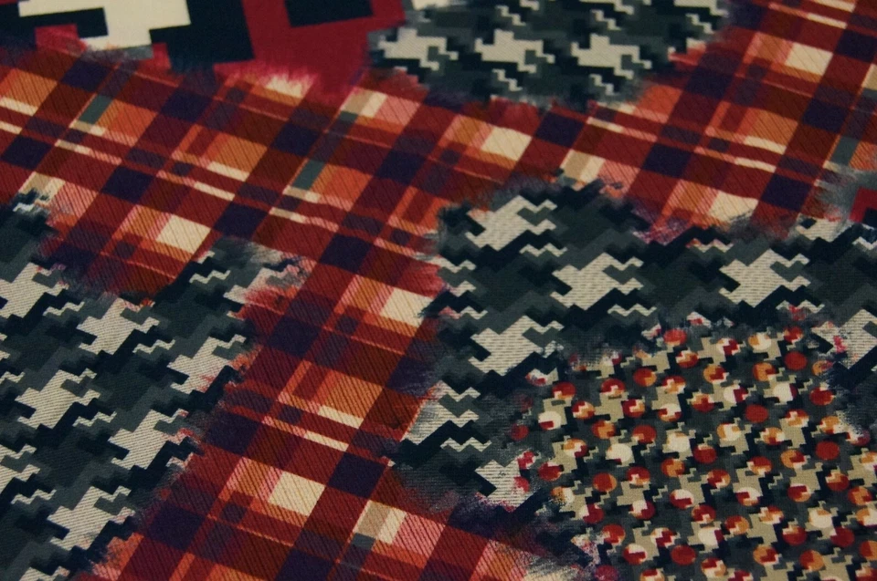  Jerseystoff  Megan blue Fabrics  150cmx50cm  Digitaldruck Patchwork rot grau be - Bild 1 von 1