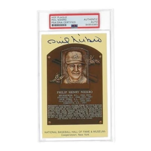 Phil Niekro Atlanta Braves Signed Gold HOF Postcard (PSA Encap.) 1997 Inductee - Picture 1 of 5