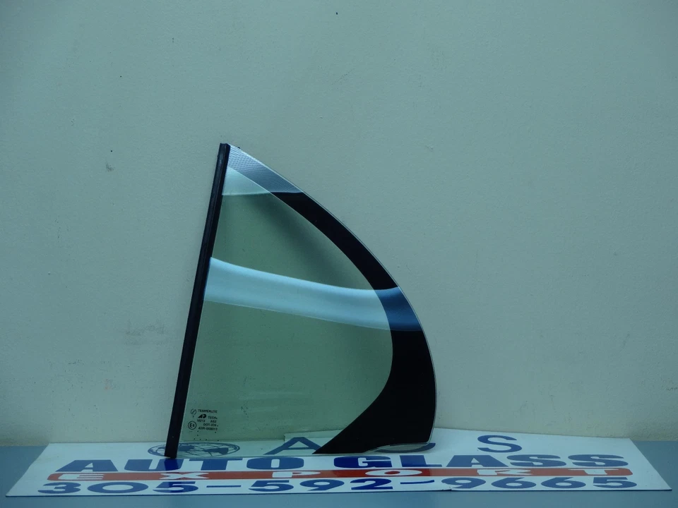 1996-2000 SATURN SL1 SL2 SW1 SW2 SEDAN STATIONWAGON DRIVER REAR LEFT VENT GLASS  - Image 1 of 1