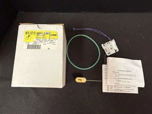 OEM GM FUEL TANK METER / PUMP SENSOR KIT 88965383 - Picture 1 of 2