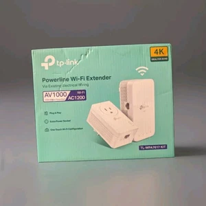 TP-Link TL-WPA7617 KIT AV1000 Gigabit Powerline/AC1200 WiFi Range Extender Kit - Photo 1/3